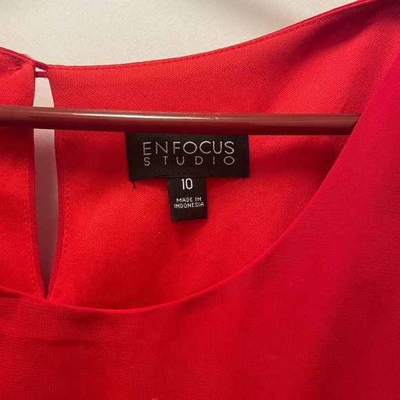 RED ENFOCUS DRESS - Picture 2 of 3